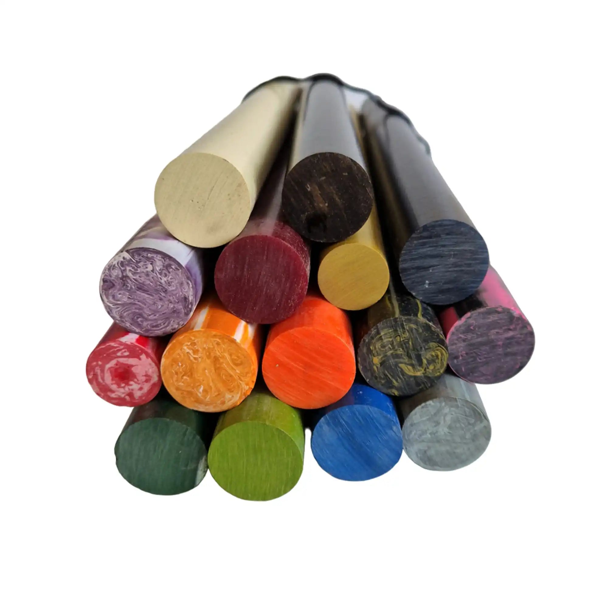 Bündel bunter zylindrischer Stäbe.